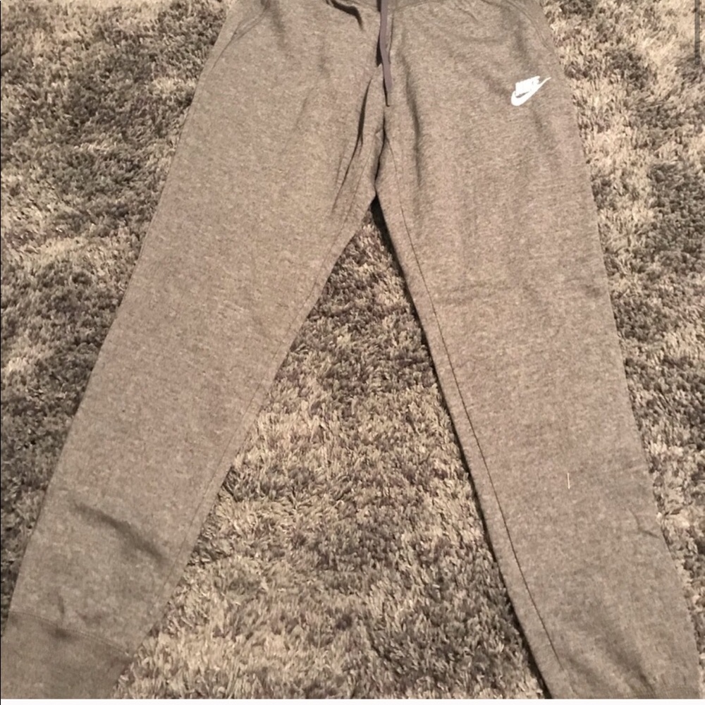 nike jogger sweatpant